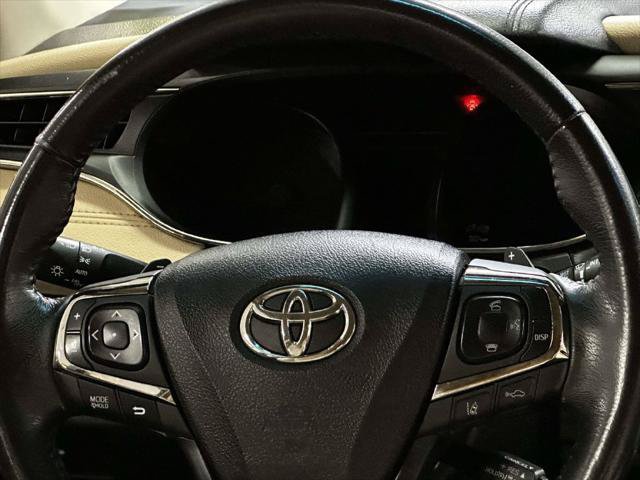 Used 2017 Toyota Avalon XLE w/ Protection Package FWD image 17