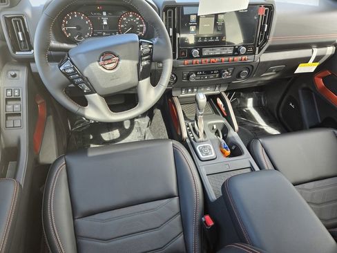 New 2026 Nissan Frontier PRO-4X w/ Pro Premium Package AWD/4WD image 9