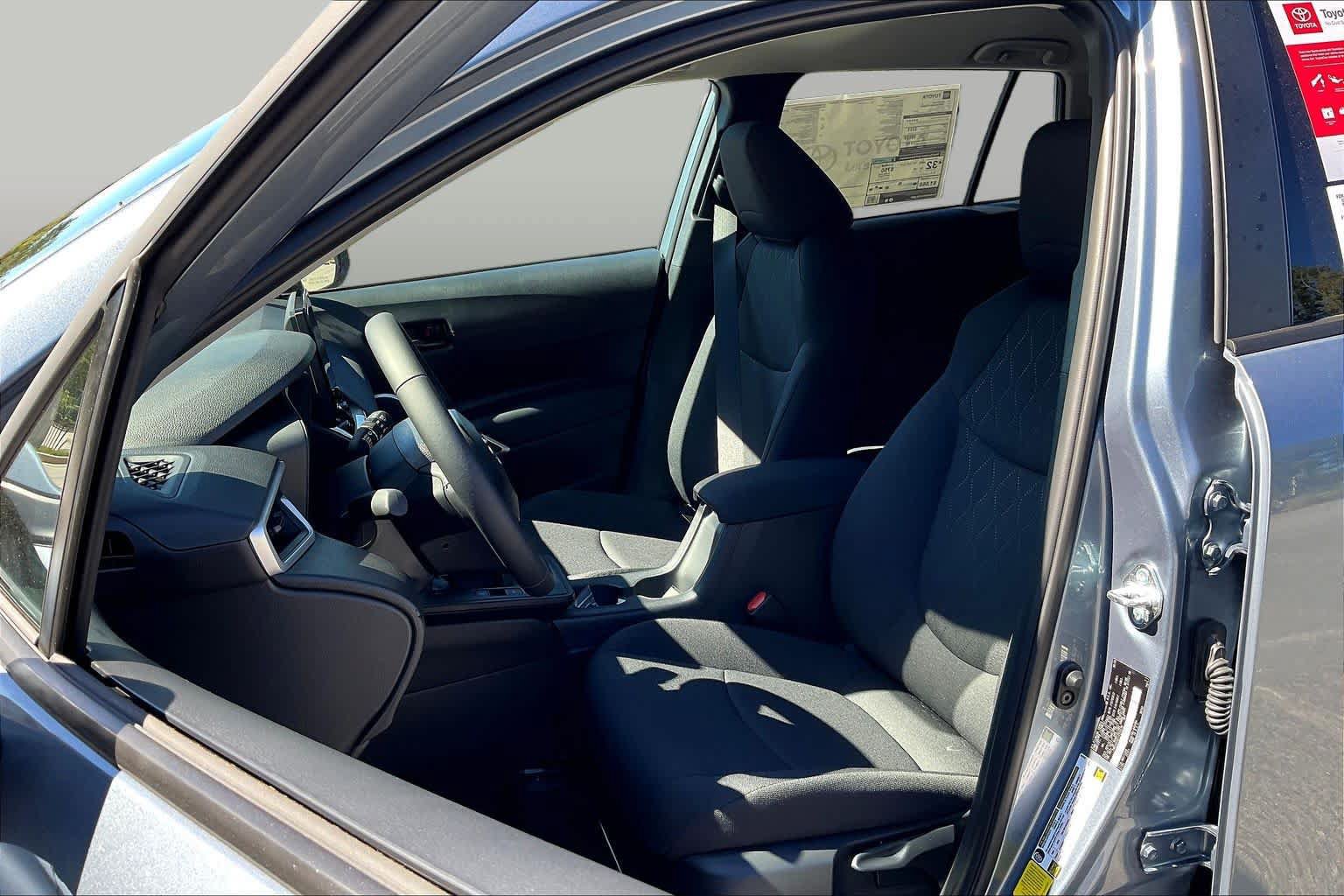 New 2026 Toyota Corolla Cross LE FWD image 9