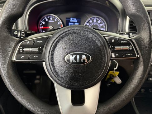 Used 2022 Kia Sportage LX FWD image 9