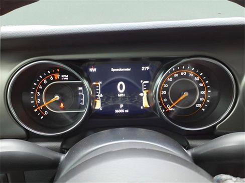 Used 2022 Jeep Gladiator Willys image 19