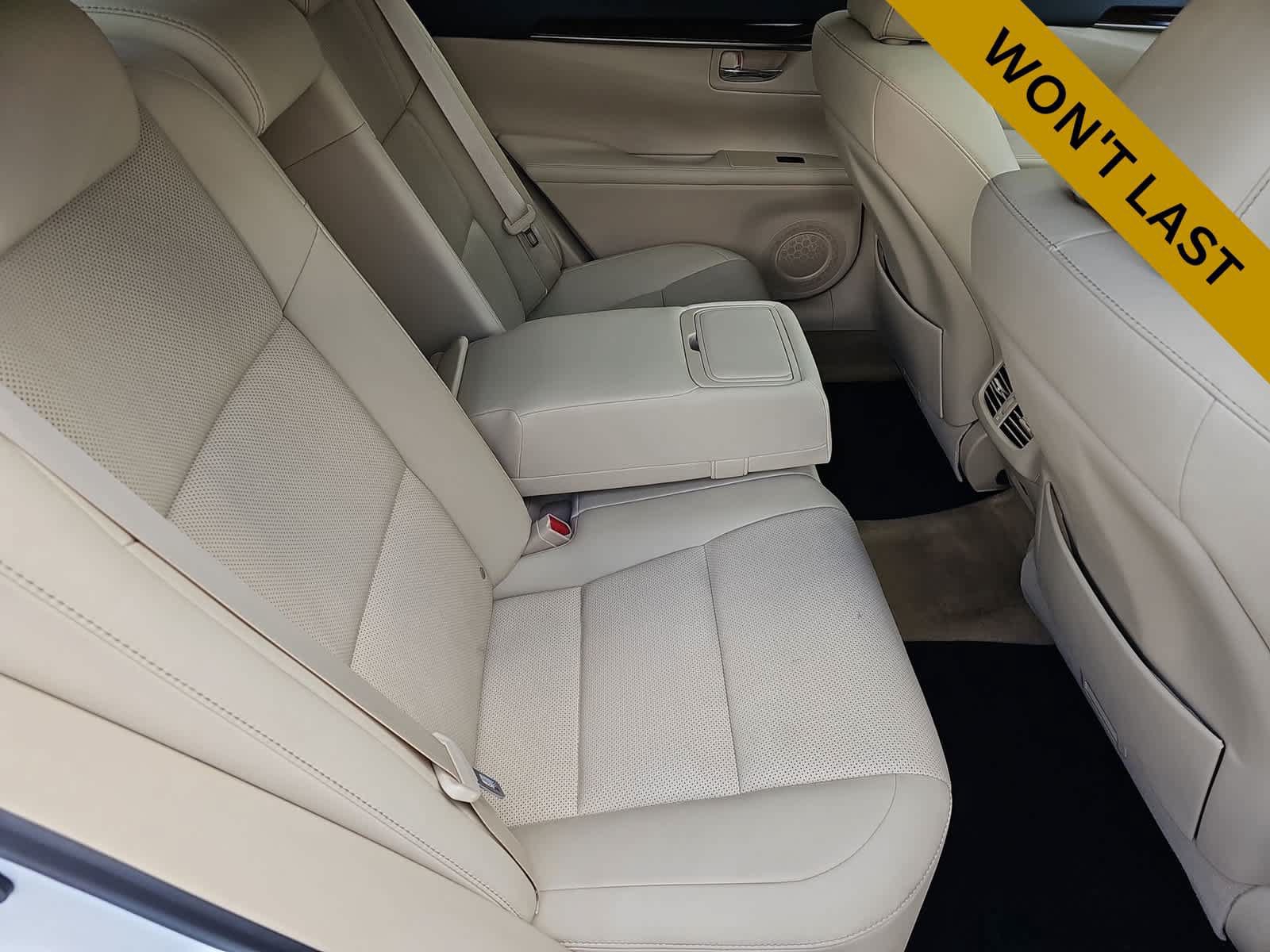 Used 2015 Lexus ES 350 w/ Premium Package FWD image 17
