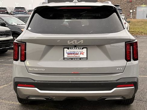 New 2026 Kia Sorento S image 7