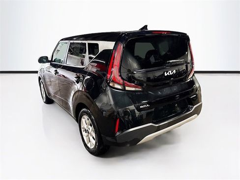 Used 2024 Kia Soul LX w/ Option Group 015 image 5