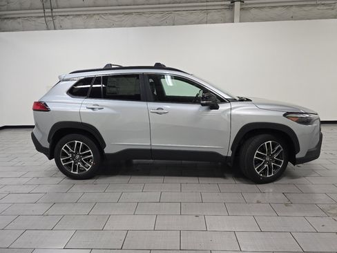 New 2026 Toyota Corolla Cross XLE image 19