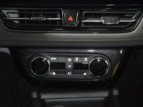 Used 2025 Chevrolet TrailBlazer RS w/ Convenience Package image 31