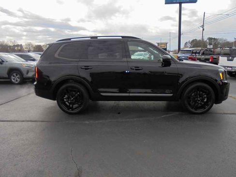 Used 2023 Kia Telluride EX X-Line image 2