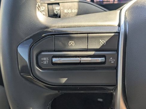 Used 2024 Chevrolet Colorado ZR2 w/ Technology Package image 25