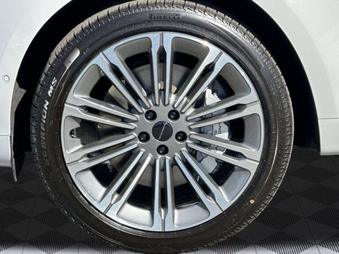 New 2026 Land Rover Range Rover Sport Dynamic SE AWD/4WD image 10