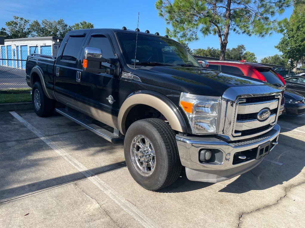 Used 2011 Ford F250 Lariat w/ Lariat Interior Pkg AWD/4WD image 1