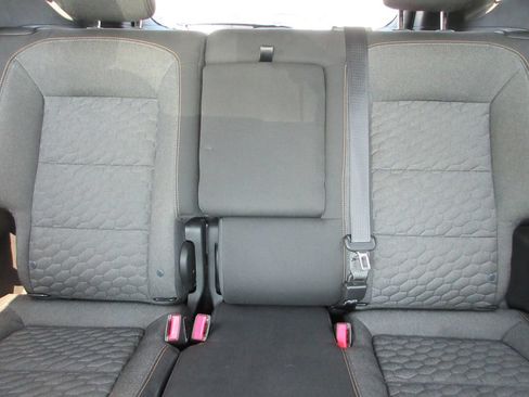 Used 2019 Chevrolet Equinox LT w/ Driver Convenience Package FWD image 19