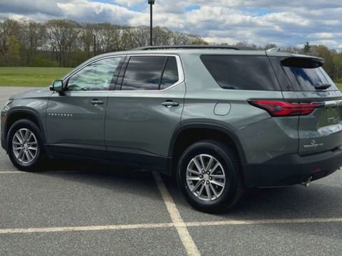 Used 2023 Chevrolet Traverse LT w/ LPO, Floor Liner Package AWD/4WD image 6