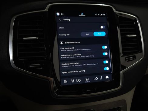 Certified 2024 Volvo XC90 T8 Plus AWD/4WD image 27