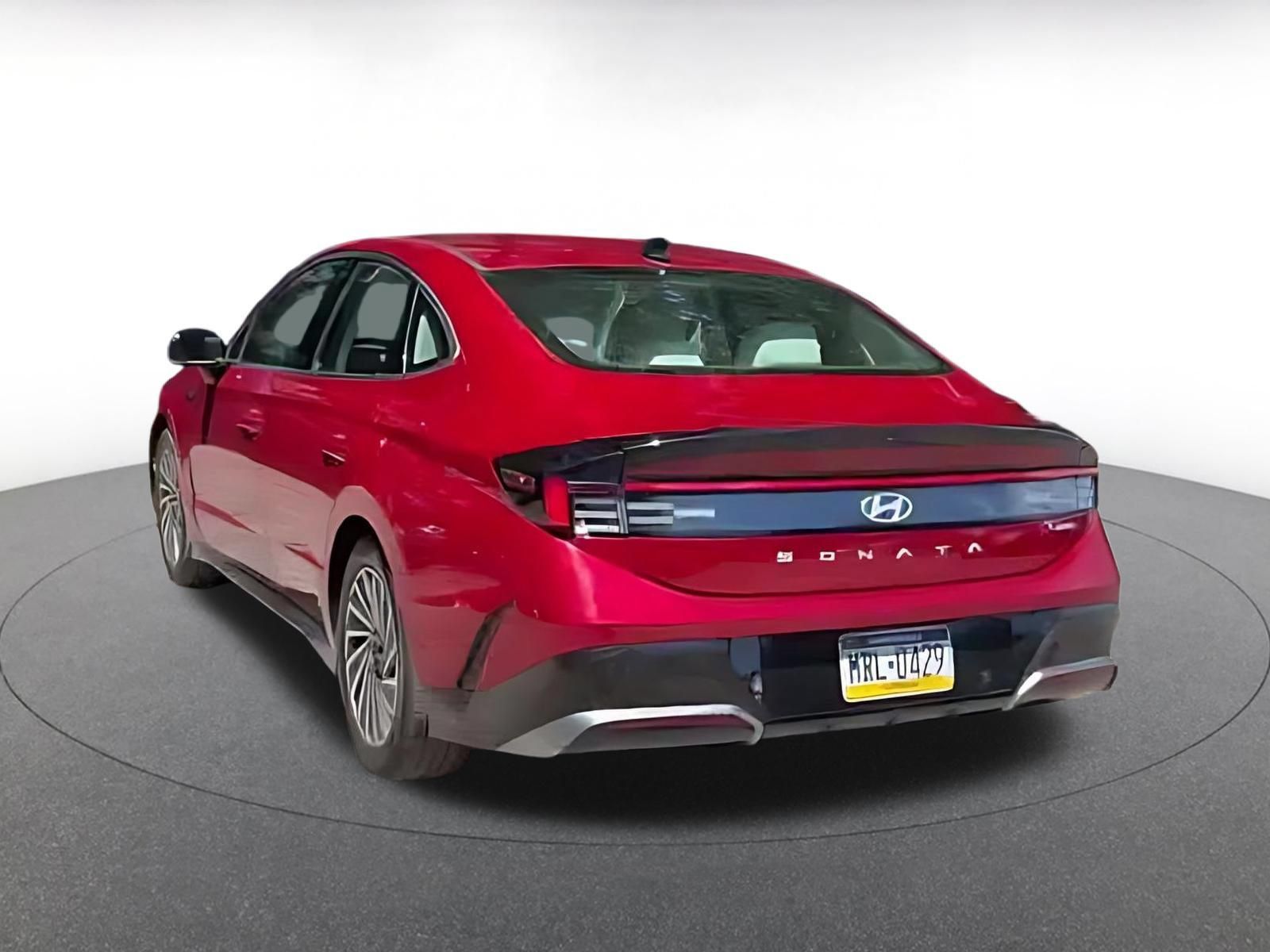 Used 2025 Hyundai Sonata SEL FWD image 10