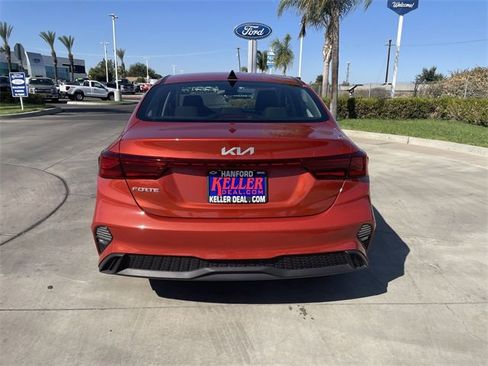 Used 2023 Kia Forte LXS image 7