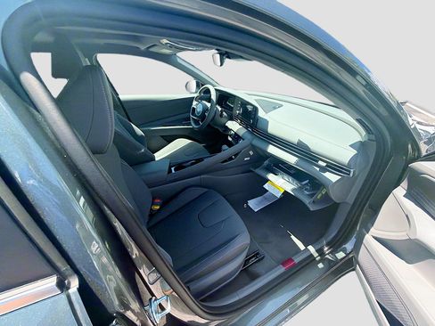 New 2026 Hyundai Elantra SEL Sport Premium FWD image 20
