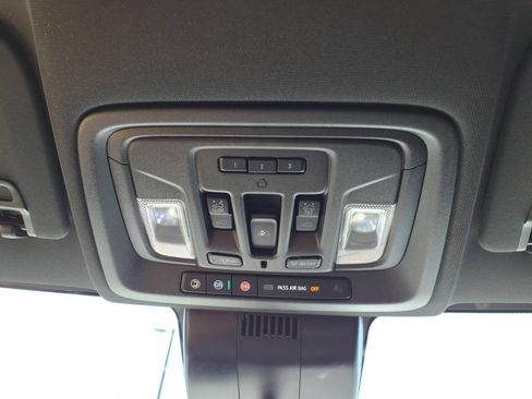 Used 2024 Chevrolet Silverado 2500 High Country w/ High Country Premium Package AWD/4WD image 28