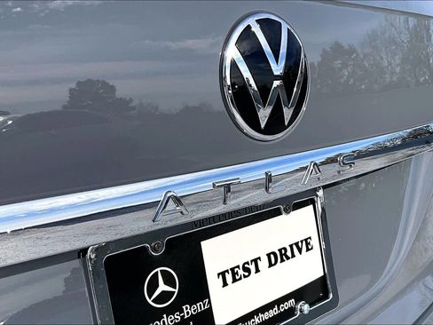 Used 2022 Volkswagen Atlas Cross Sport SE image 29