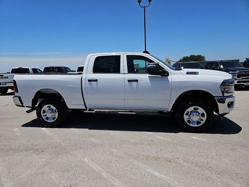 New 2026 RAM 2500 Tradesman AWD/4WD image 9