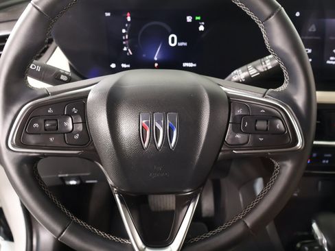 Used 2025 Buick Encore GX Avenir w/ Avenir Technology Package AWD/4WD image 3