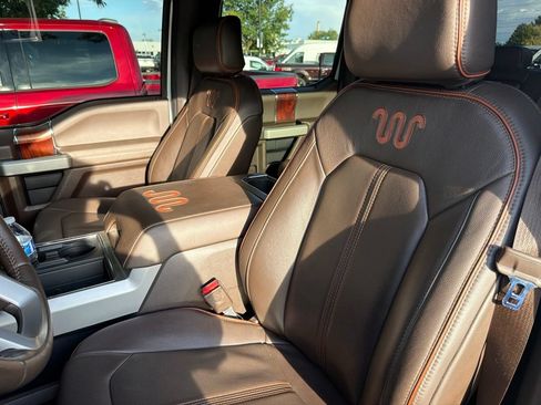 Used 2017 Ford F350 King Ranch w/ King Ranch Ultimate Package AWD/4WD image 6