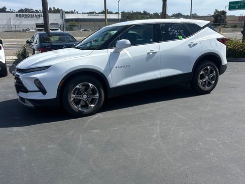 Used 2025 Chevrolet Blazer LT AWD/4WD image 7