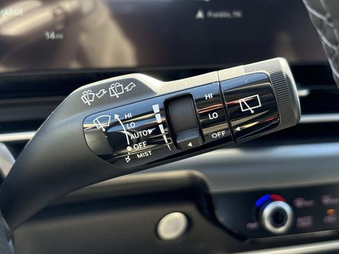 New 2026 Kia Carnival SX image 28