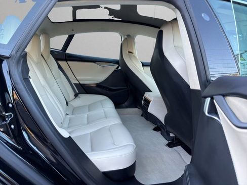 Used 2019 Tesla Model S Long Range image 12