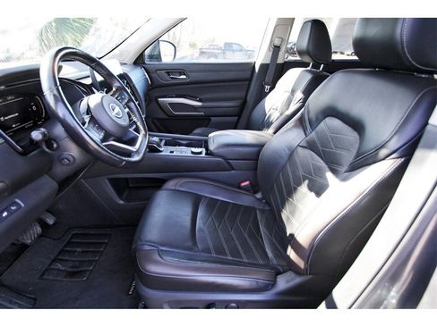 Certified 2023 Nissan Pathfinder Platinum image 6