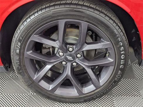 Used 2019 Dodge Challenger GT w/ Blacktop Package image 9