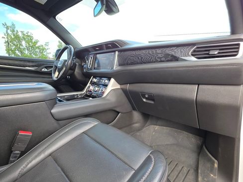 Used 2021 GMC Yukon Denali w/ LPO, Illumination Package image 34