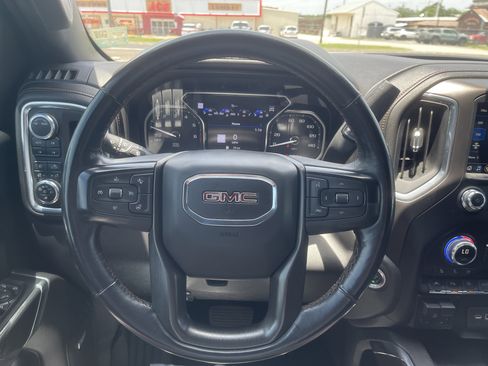 Used 2021 GMC Sierra 1500 AT4 w/ AT4 Value Package AWD/4WD image 16