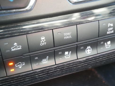 Used 2017 RAM 1500 Limited AWD/4WD image 29