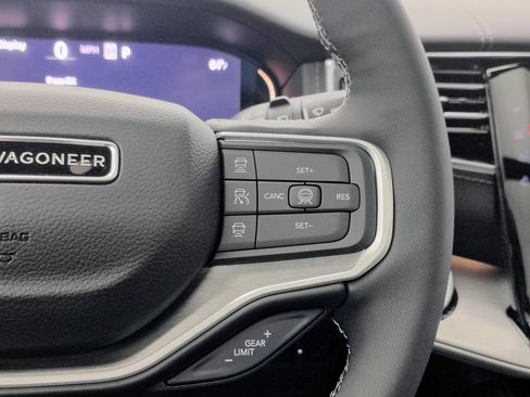 New 2026 Jeep Grand Wagoneer L Limited AWD/4WD image 37