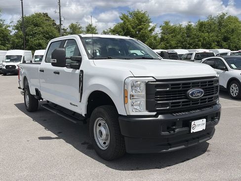 New 2025 Ford F250 XL w/ XL Driver Assist Package AWD/4WD image 16