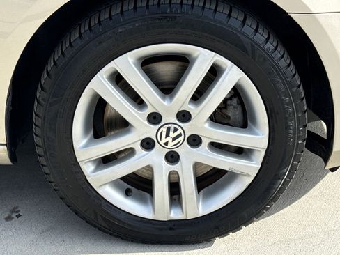 Used 2014 Volkswagen Jetta TDI image 11