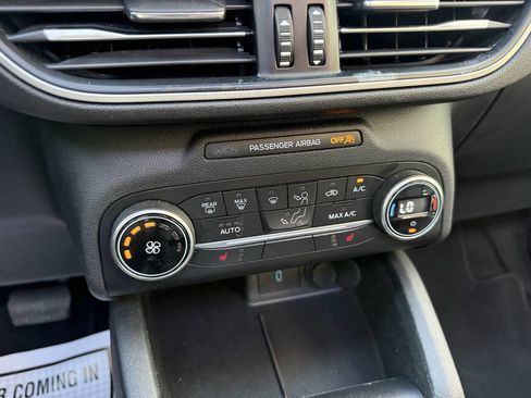 Used 2020 Ford Escape SE Sport AWD/4WD image 28