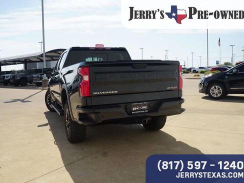Used 2024 Chevrolet Silverado 1500 ZR2 w/ Technology Package AWD/4WD image 4