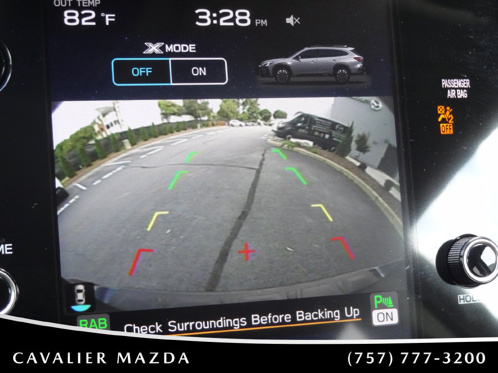 Used 2025 Subaru Outback Touring XT AWD/4WD image 37