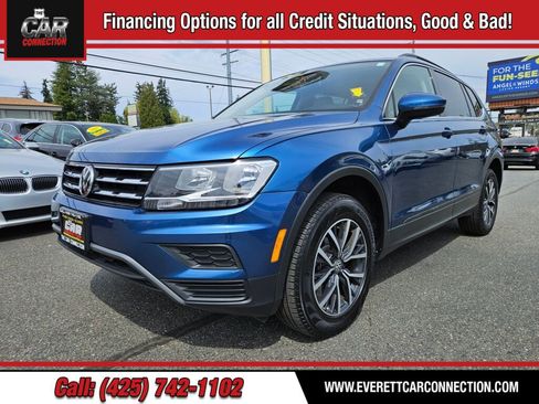Used 2019 Volkswagen Tiguan SE image 1