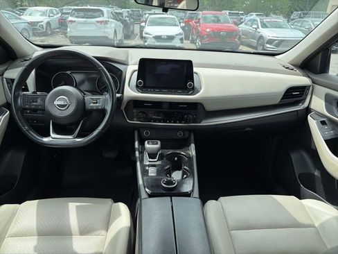 Used 2023 Nissan Rogue SV w/ SV Premium B Package image 24