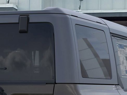 New 2025 Ford Bronco Outer Banks w/ Sasquatch Package image 26