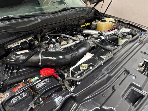 Used 2018 Ford F250 Lariat w/ Camper Package image 82