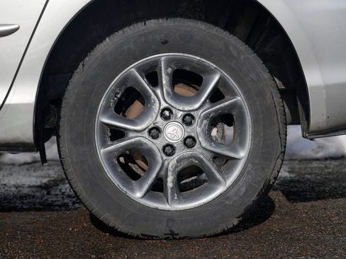 Used 2005 Toyota Sienna XLE image 14