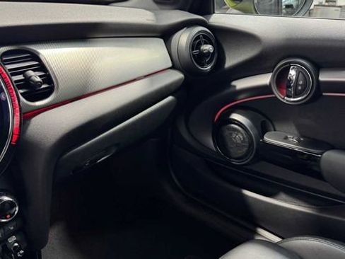 Used 2022 MINI Cooper S image 30