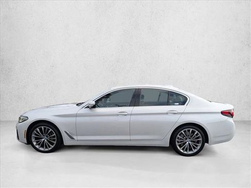 Used 2021 BMW 540i w/ Premium Package image 9