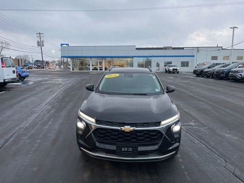 Used 2024 Chevrolet Trax LT w/ Driver Confidence Package image 3