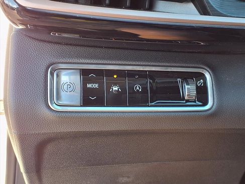 Certified 2025 Buick Envision Sport Touring image 23