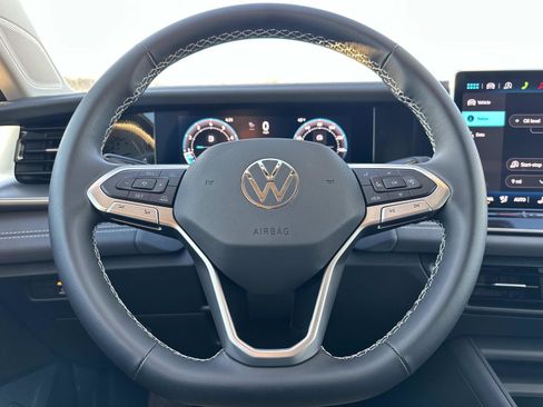 New 2026 Volkswagen Tiguan SE image 20