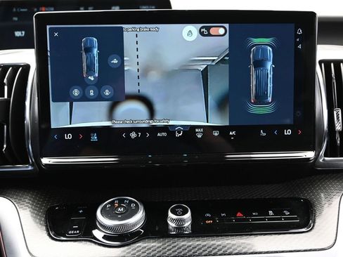 Used 2025 Ford Expedition Max Platinum w/ Stealth Appearance Package image 36